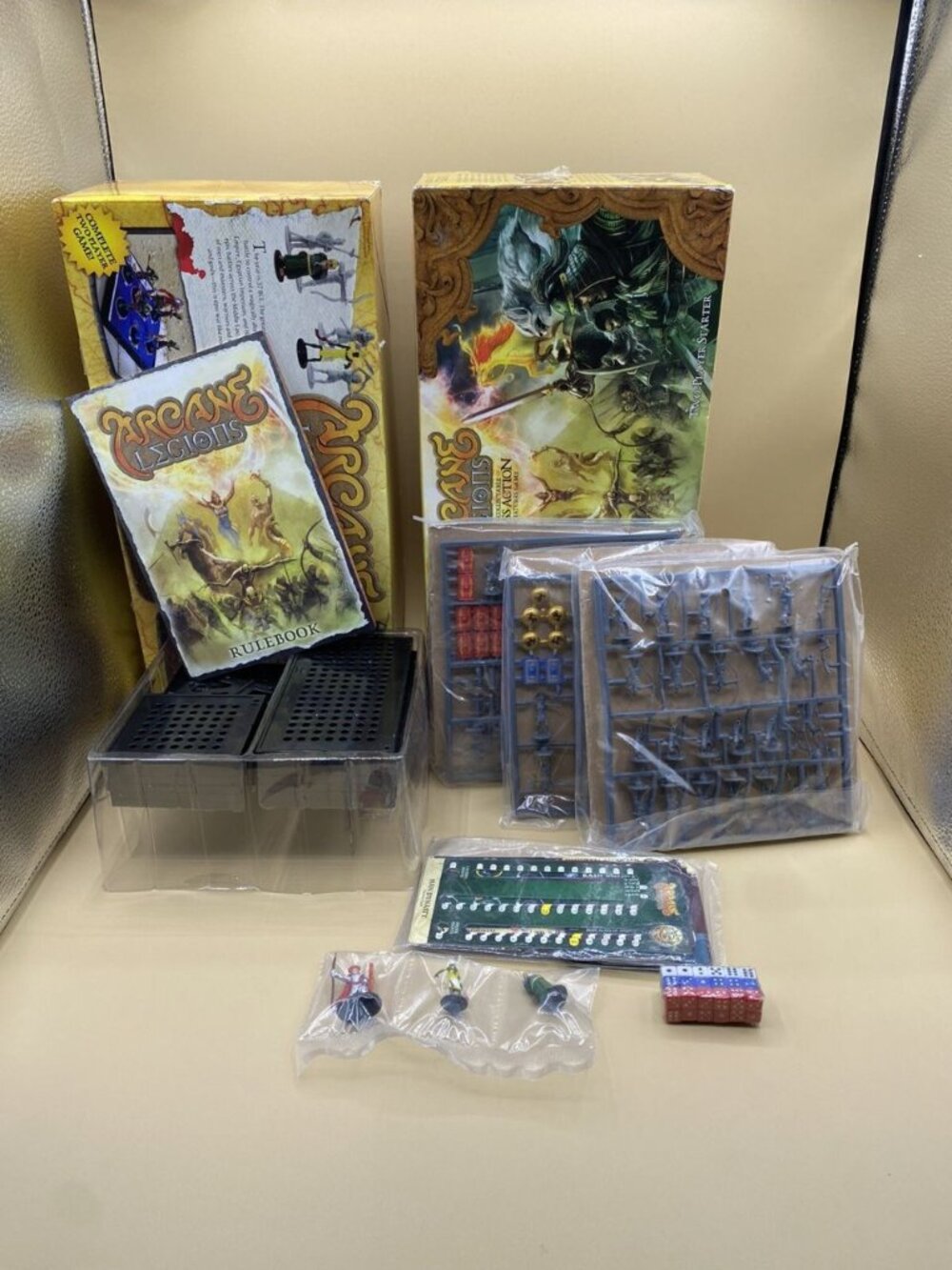 2009 Wells Arcane Legions 2 Player Starter Set Box Collectible Mass Action Game